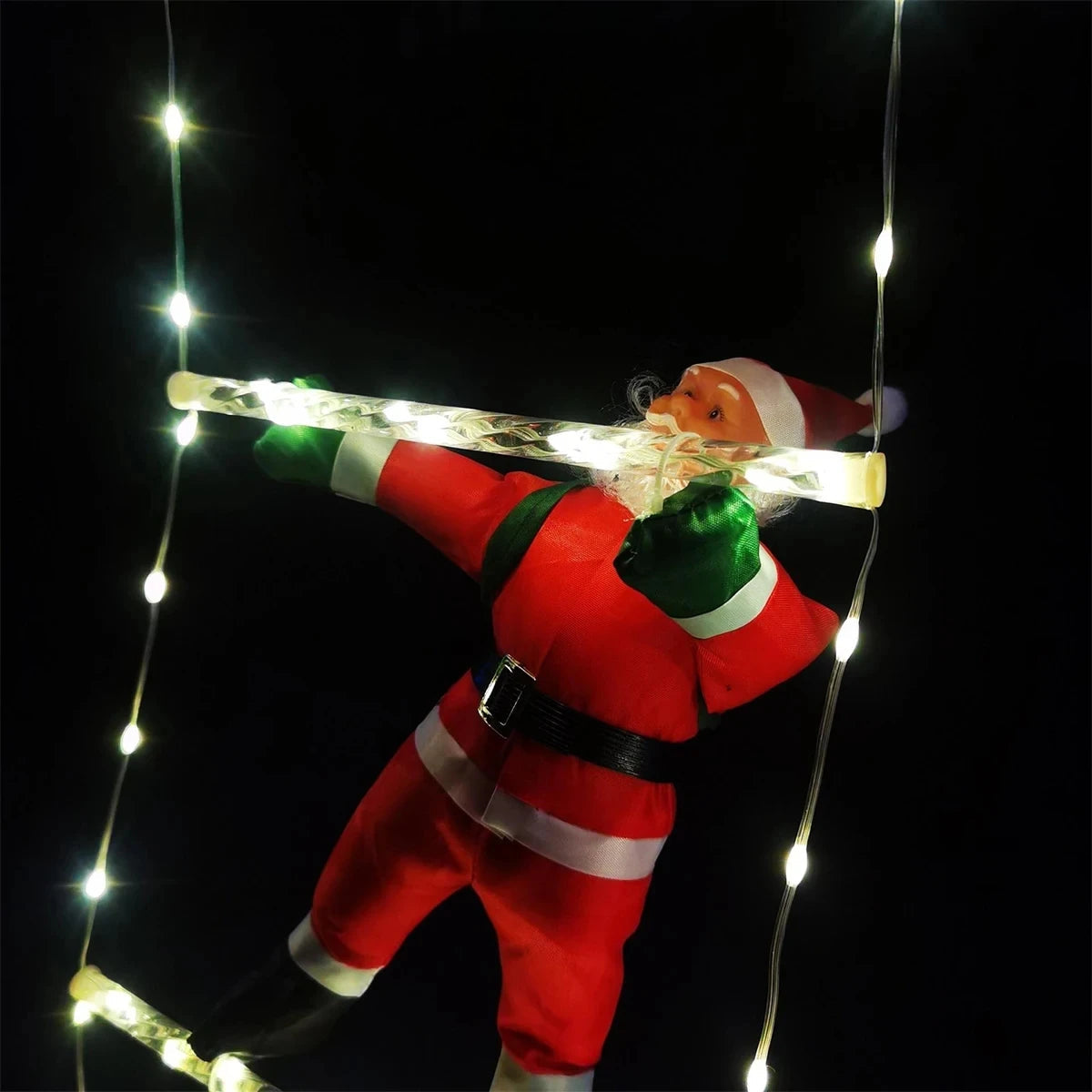 Papai Noel Subindo a Escada com Luzes LED – Decoração Natalina Encantada